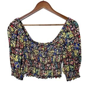 Urban Outfitters NWT Sara Floral Smocked Crop Top Women’s Size Small Festival
